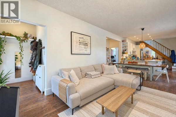 1701 Semlin Drive, Vancouver, BC V5N4P6 Photo 5