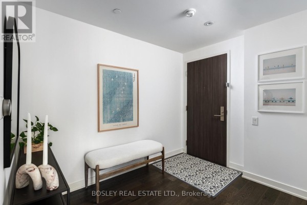 Kitchen - 1702 - 185 Roehampton Avenue, Toronto, ON M4P0C6 Photo 3