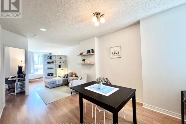 1702 - 55 Bloor Street E, Toronto, ON, photo 3