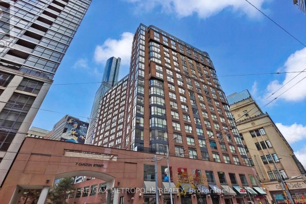 1702 - 7 Carlton Street, Toronto