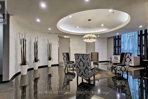 Dining room - 1702 - 7 Carlton Street, Toronto, ON M5B2M3 Photo 3