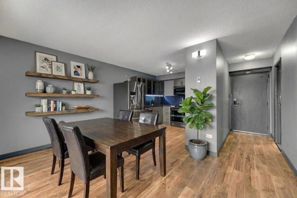 #1702 10150 117 St Nw, Edmonton, AB T5K2J2 Photo 2