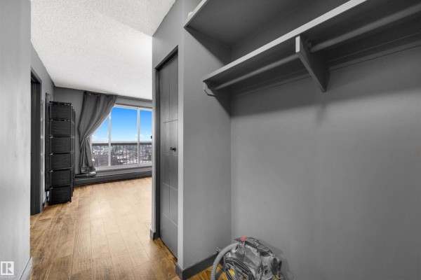 #1702 10150 117 St Nw, Edmonton, AB T5K2J2 Photo 4