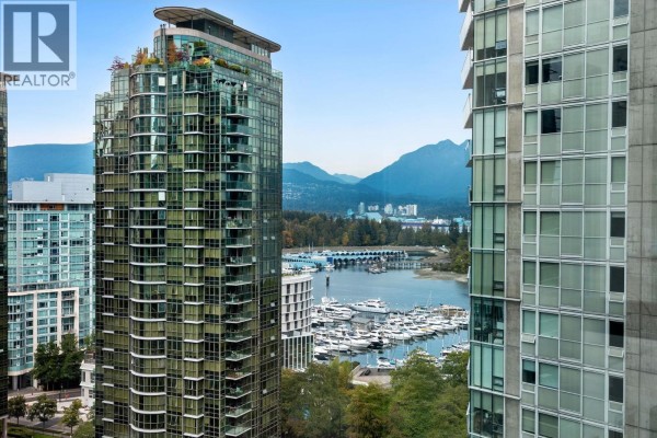 1702 1238 Melville Street, Vancouver, BC V6E4N2 Photo 5