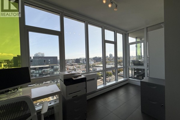1702 159 W 2nd Avenue, Vancouver, BC V5Y0L8 Photo 2