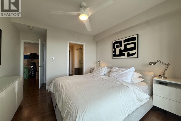 1702 159 W 2nd Avenue, Vancouver, BC V5Y0L8 Photo 3