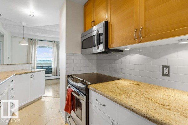 Laundry room - #1702 9918 101 St Nw, Edmonton, AB T5K2L1 Photo 5
