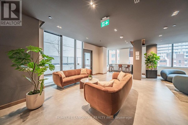 1703 - 108 Peter Street, Toronto, ON M5V0W2 Photo 4