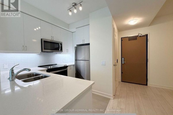 1703 - 4955 Yonge Street, Toronto, ON, photo 2
