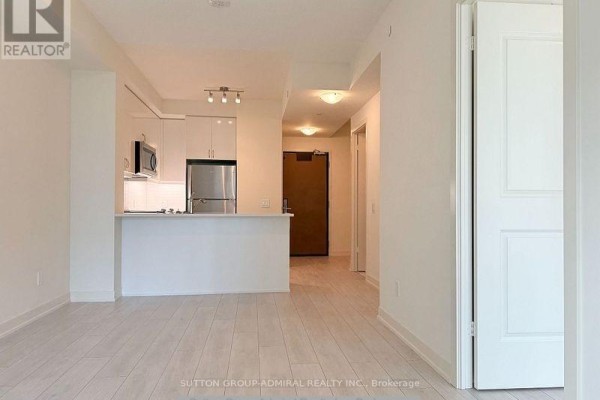 Kitchen - 1703 - 4955 Yonge Street, Toronto, ON M2N5N6 Photo 4