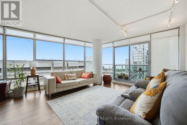 1703 - 81 Navy Wharf Court, Toronto, ON, photo 2