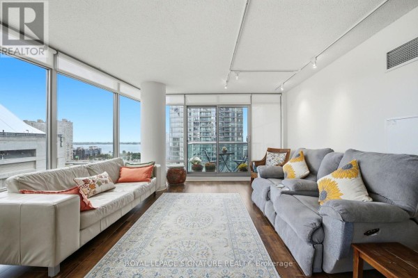 1703 - 81 Navy Wharf Court, Toronto, ON, photo 3