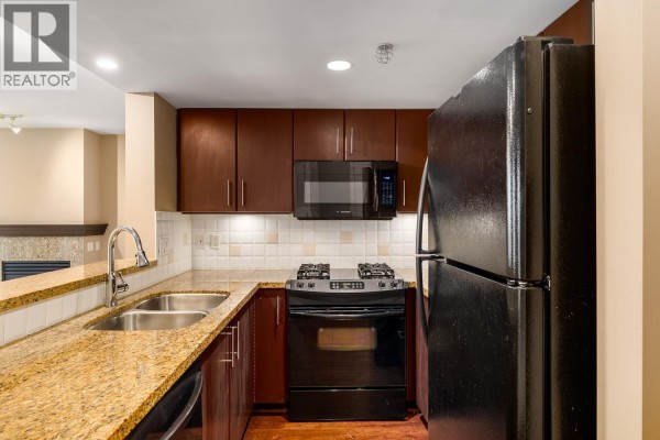 1703 120 Milross Avenue, Vancouver, BC, photo 3