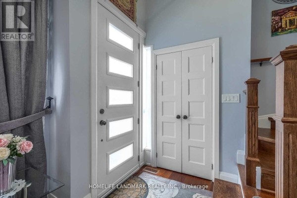 1703 Shadybrook Drive, Pickering, ON L1V3A3 Photo 2