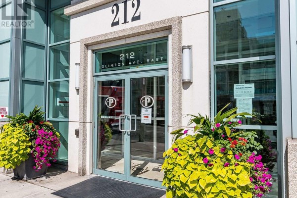 Kitchen - 1704 - 212 Eglinton Avenue E, Toronto, ON M4P0A3 Photo 3