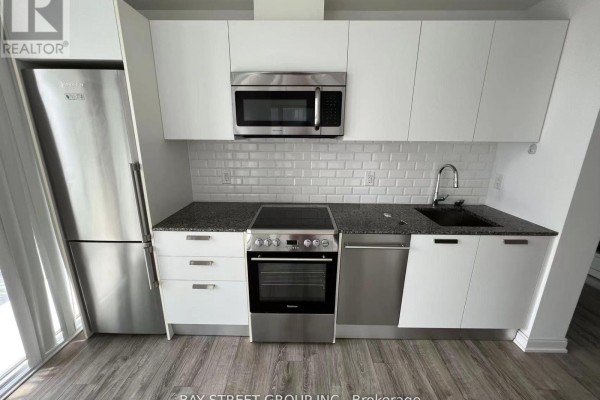 1704 - 42 Charles Street, Toronto, ON M4Y1T4 Photo 3