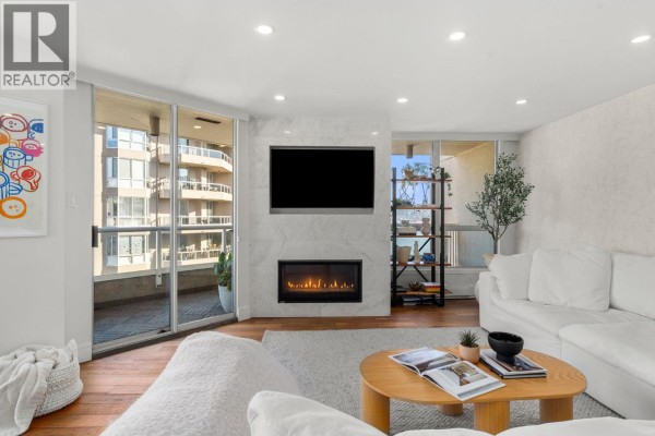 1704 1245 Quayside Drive, New Westminster, BC V3M6J6 Photo 3