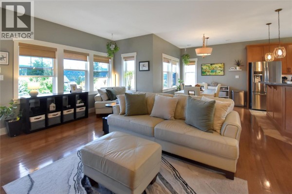 Dining room - 1704 2nd Ave S, Cranbrook, BC V1C0A1 Photo 4