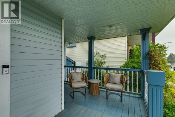 Foyer - 1704 Woodside Boulevard Nw, Airdrie, AB T4B2K1 Photo 3