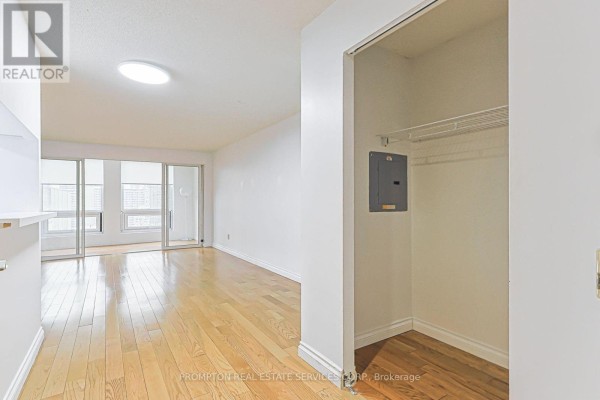 Bedroom - 1705 - 25 Grenville Street, Toronto, ON M4Y2X5 Photo 5