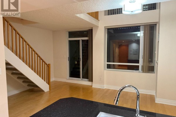 Den - 1705 - 80 Cumberland Street, Toronto, ON M5R3N7 Photo 5
