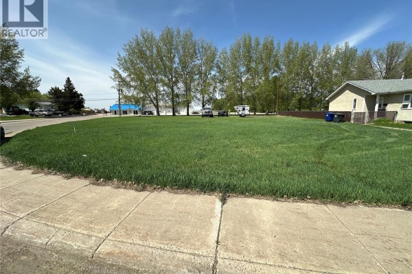 A diagram showing lot boundaries, setbacks, and measurements for property at 1705 1st Avenue. - 1705 1st Avenue, Rosthern