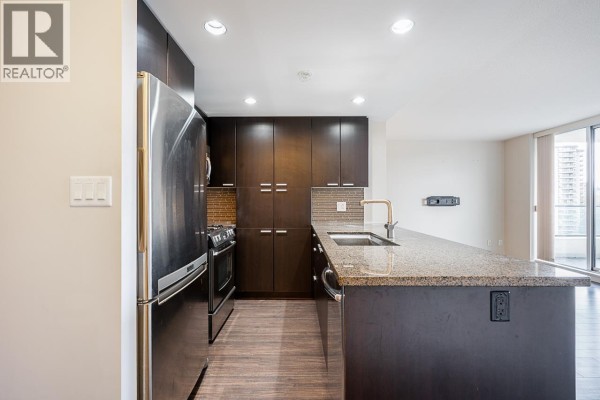 1705 2232 Douglas Road, Burnaby, BC V5C0G9 Photo 5