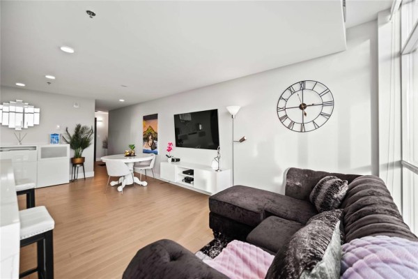 Laundry room - 1705 390 Assiniboine Avenue, Winnipeg, MB R3C0V2 Photo 5