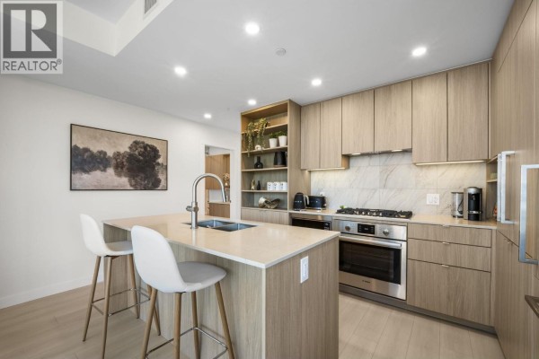 1705 626 Claremont Street, Coquitlam, BC V3J0T1 Photo 4