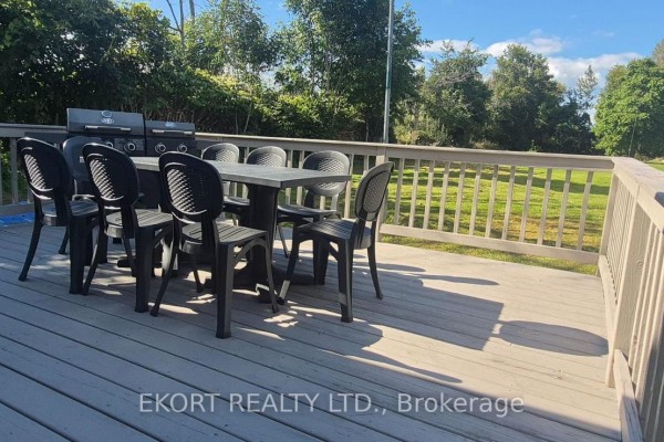 Sunroom - 17052 2 Highway, Quinte West, ON K8V5P7 Photo 2