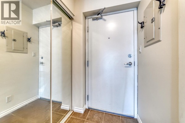 1706 1178 Heffley Crescent, Coquitlam, BC V3B0A7 Photo 3