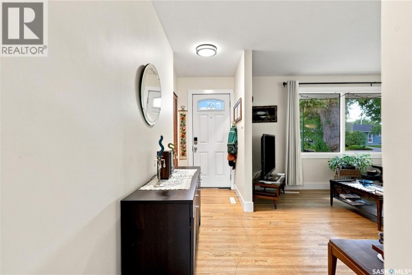 1706 Ewart Avenue, Saskatoon, SK, photo 3