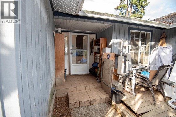 Bedroom - 1706 Mills Rd, North Saanich, BC V8L5S9 Photo 3