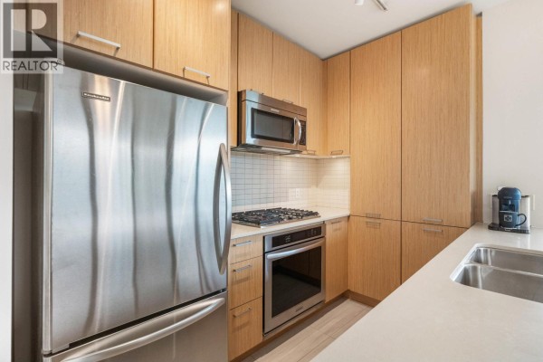 1707 301 Capilano Road, Port Moody, BC V3H0G6 Photo 5