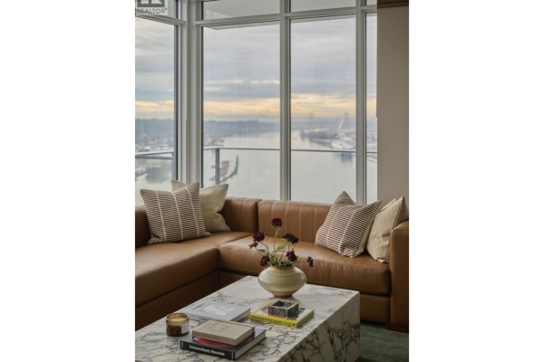1707 660 Quayside Drive, New Westminster, BC V3M0P1 Photo 2