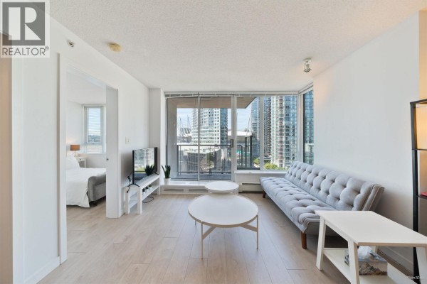 1707 689 Abbott Street, Vancouver, BC V6B0J2 Photo 5