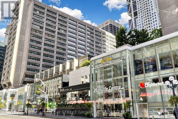 Kitchen - 1708 - 1121 Bay Street, Toronto, ON M5S3L9 Photo 3