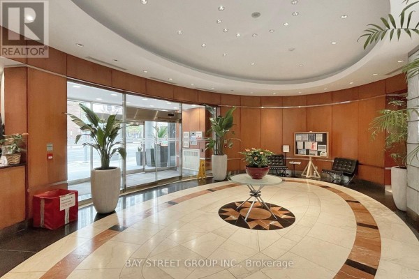 Primary Bedroom - 1708 - 1121 Bay Street, Toronto, ON M5S3L9 Photo 4