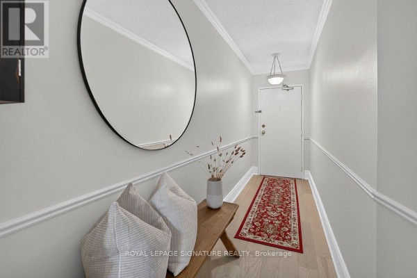 Kitchen - 1708 - 1515 Lakeshore Road, Mississauga, ON L5E3E3 Photo 3
