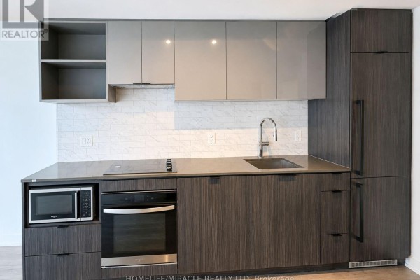 Living room - 1708 - 252 Church Street, Toronto, ON M5B0E6 Photo 4