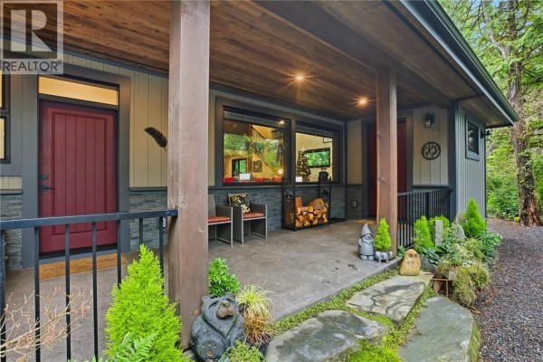 1708 Rainforest Lane, Ucluelet, BC, photo 2