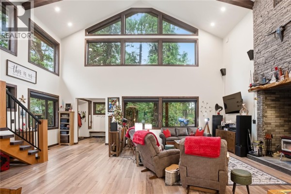 1708 Rainforest Lane, Ucluelet, BC, photo 3
