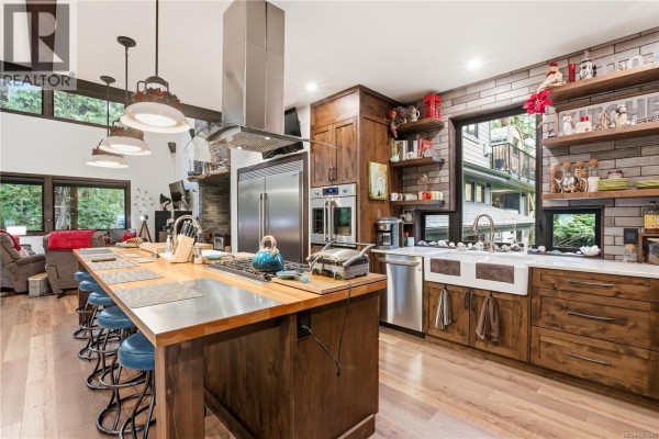 Ensuite - 1708 Rainforest Lane, Ucluelet, BC V0R3A0 Photo 5
