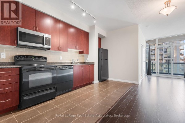 1709 - 223 Webb Drive, Mississauga, ON L5B0E8 Photo 5
