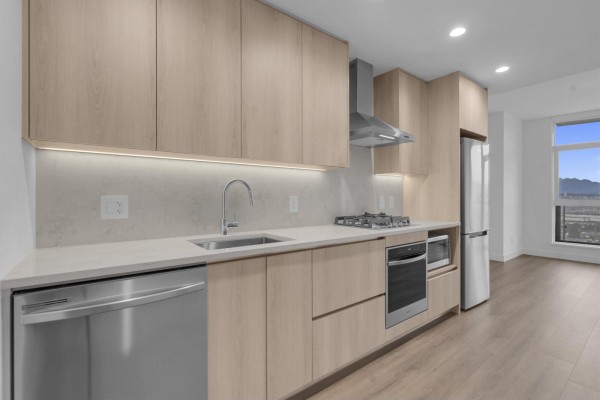 1709 10750 135a Street, Surrey, BC V3T0V4 Photo 5