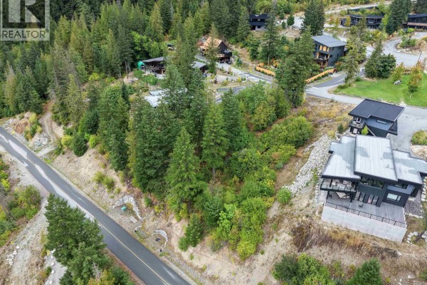 1709 Wishbone Court, Squamish, BC V0N2L3 Photo 3