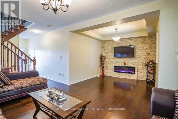 171 Buick Boulevard, Brampton, ON, photo 2