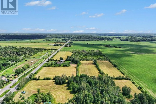 171 County Rd 19 Road, Alfred And Plantagenet, ON K0A3K0 Photo 2