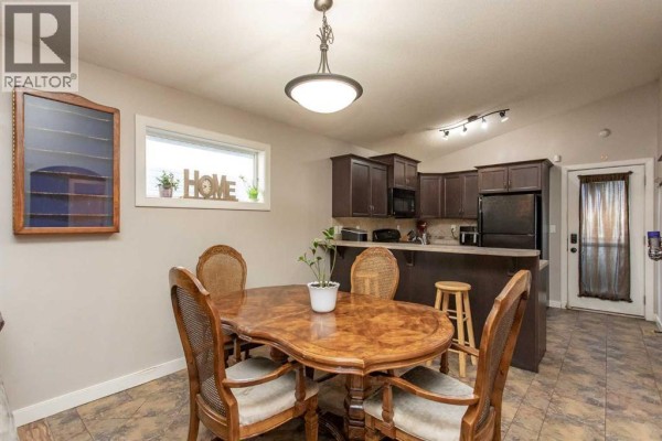 Primary Bedroom - 171 Long Close, Red Deer, AB T4R0J6 Photo 5