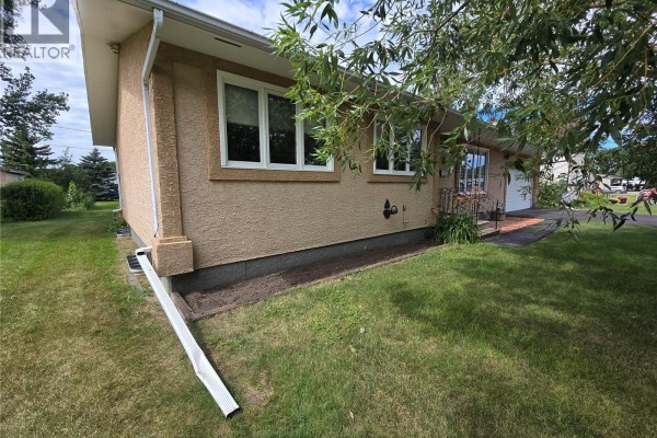 Enclosed porch - 171 Lowestoft Street, Grayson, SK S0A1E0 Photo 5